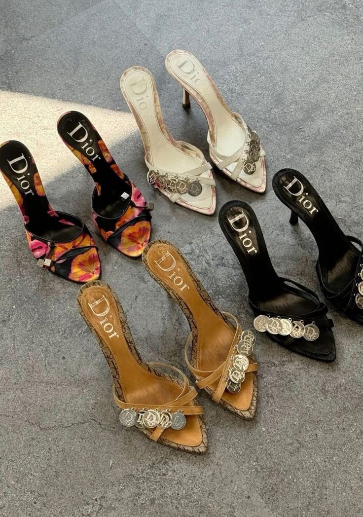 SHOES
