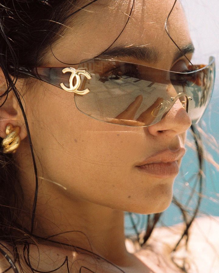 SUNGLASSES